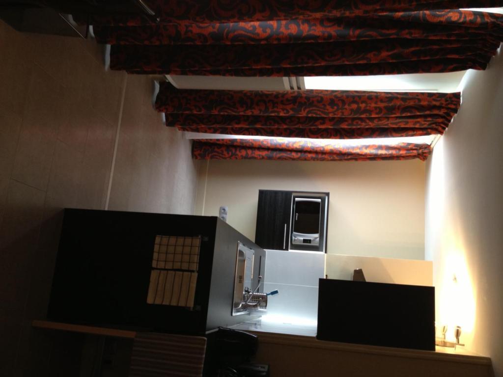 Studio (3 Adults)